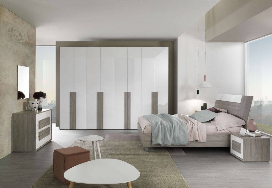 Camera Matera grigio reina/bianco laccato con armadio 8 ante, letto, 2 comodini, comò (opzionale) e specchiera (opzionale)
